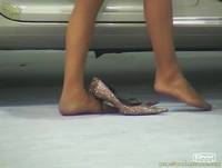 Feet Under The Table - The N.1 Resource for female feet seduction scenes - Videos, pictures and stories of women seducing men with their feet